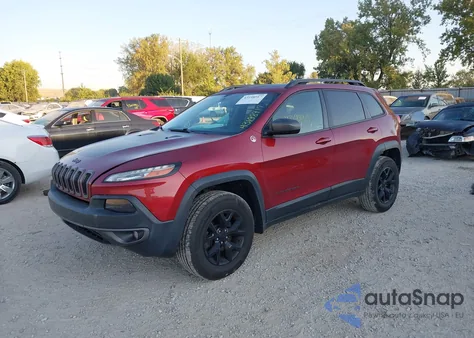 2015 Jeep Cherokee Trailhawk из США, поврежденный, VIN 1C4PJMBS6FW521201